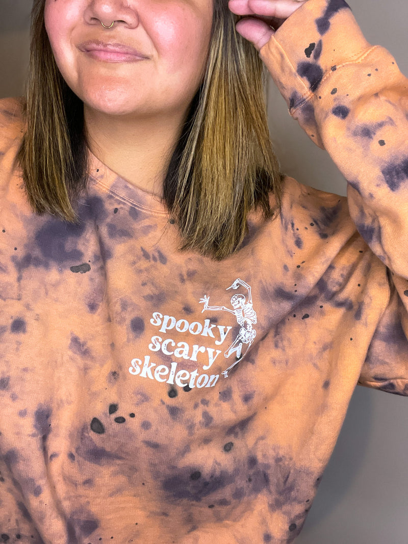 Spooky Scary Skeleton || Adult Unisex Pullover